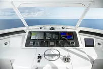 7948-82 Cockpit Motor Yacht
