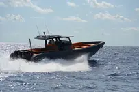 8146-BLACK SHIVER 120 (Demo Boat)